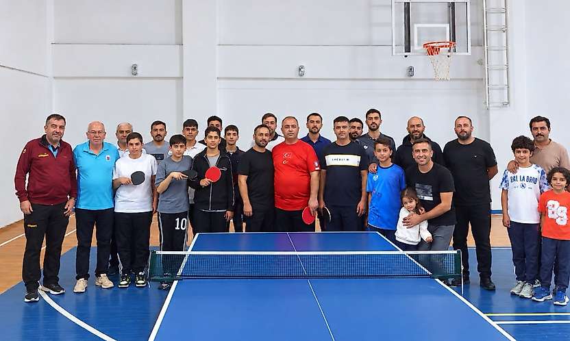 29 Ekim Cumhuriyet Bayramı Masa tenisi turnuvası başladı