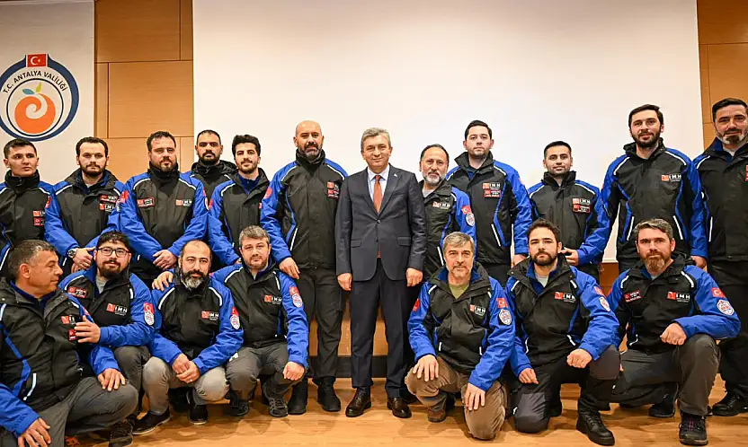 6 Şubat Depremleri Antalya'da anıldı