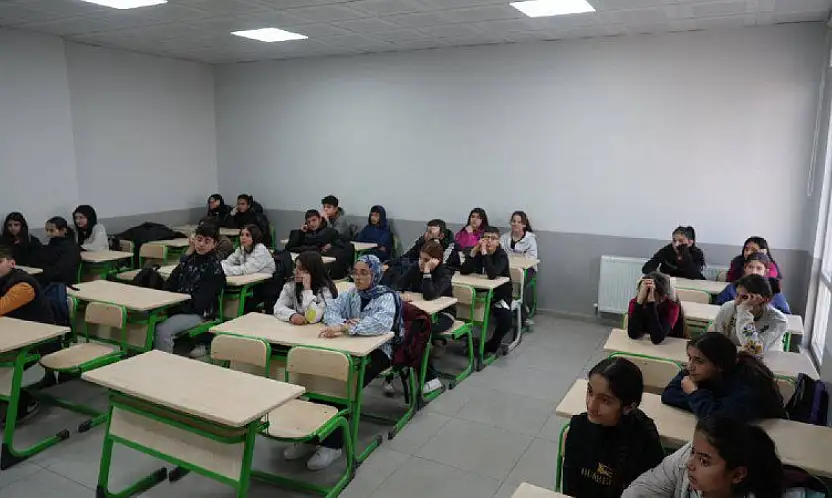 Adıyaman Belediyesi'nden gençlerin geleceğine ücretsiz LGS desteği