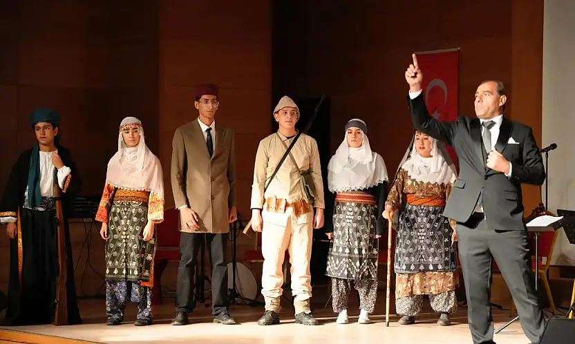 Adıyaman'da 10 Kasım Atatürk'ü anma programı düzenlendi