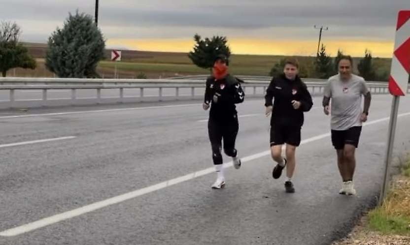 Adıyaman'da 29 Ekim Cumhuriyet Bayramı için 17 kilometre koştular