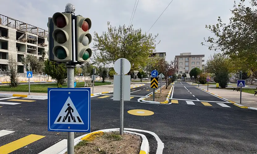 Adıyaman'da depremde hasar gören Trafik Parkı yenilendi