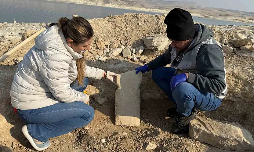 Adıyaman'da, Göbeklitepe'deki 'T' şekilli taşların benzeri ortaya çıktı