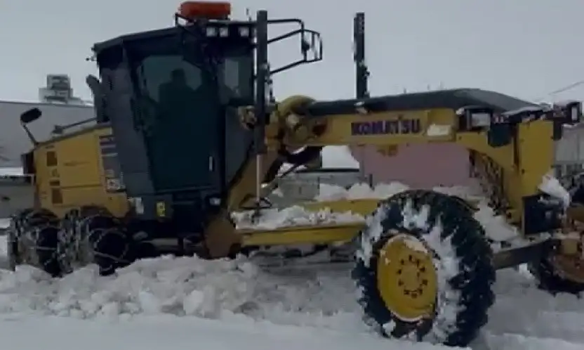 Adıyaman'da karla mücadele aralıksız sürüyor