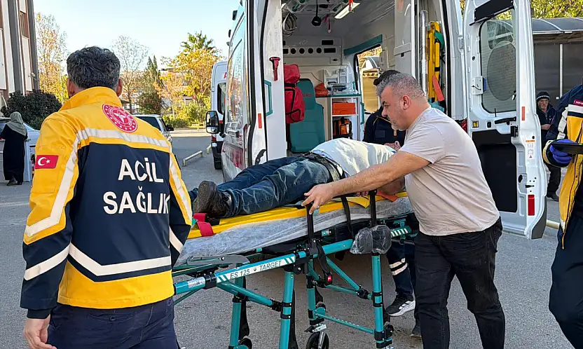 Adıyaman'da Yolcu minibüsü ile otomobil çarpıştı: 5 yaralı