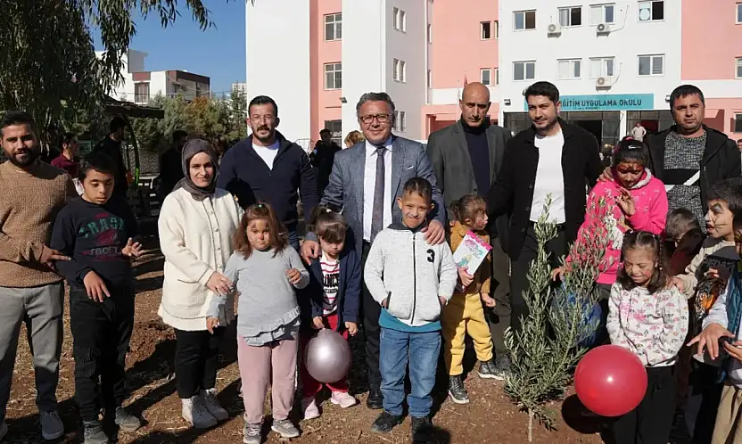 Adıyaman Özel Eğitim Uygulama okulunda fidan dikim etkinliği