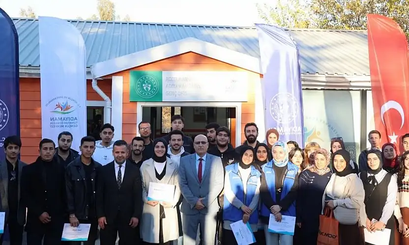 Adıyaman Üniversitesi Genç Ofis'te sertifika töreni gerçekleşti