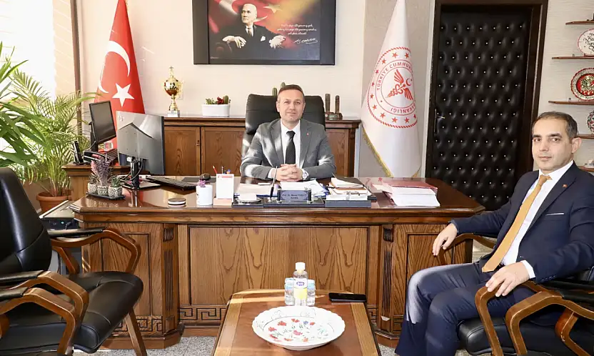 Başhekim Turgut Profesör unvanı aldı