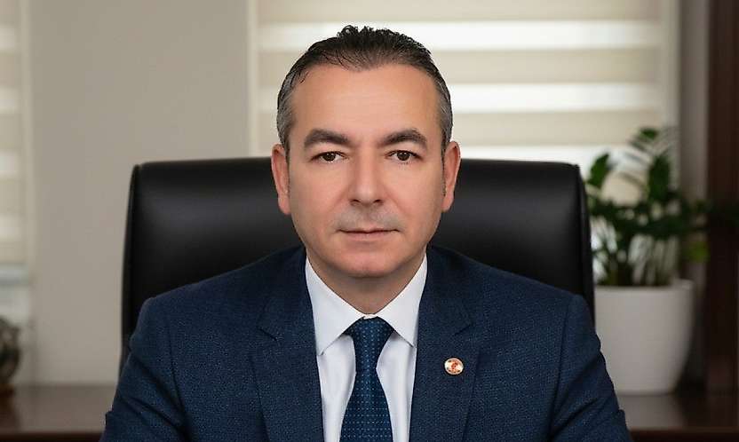 Başkan Çeliker'den Basın Özgürlüğü Vurgusu: Gazeteciler Özgürce Haber Yapabilmeli