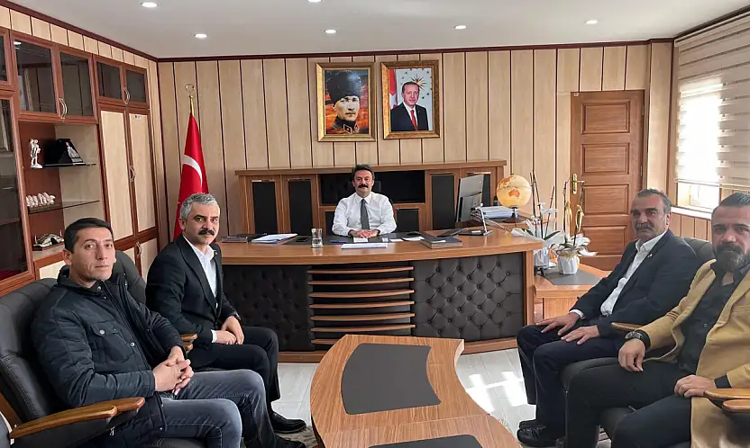 Başkan Doğan ve beraberindeki heyetten Kaymakam Aslan'a ziyaret