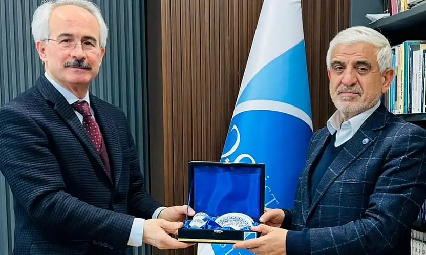 Başkan Göksu'dan Rektör Sinanoğlu'na ziyaret