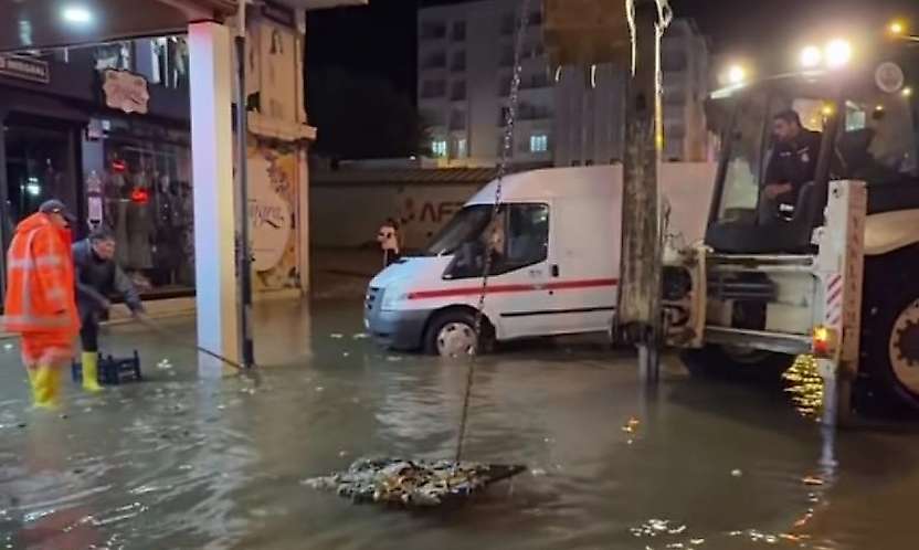 Başkan Hallaç: Tüm ekiplerimizle sahadayız