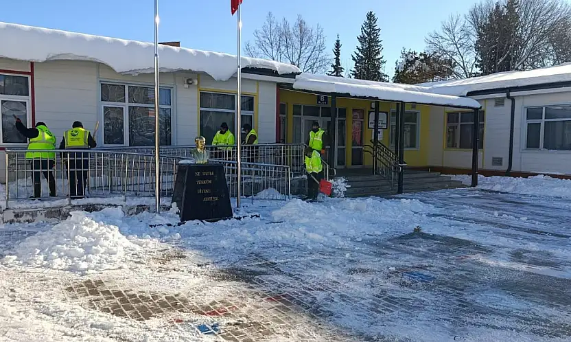 Başkan Yıldırım: Önceliğimiz her zaman evlatlarımız