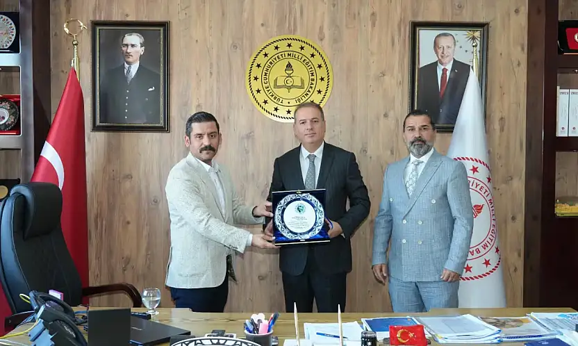 Başkan Zenginoğlu ve Kınacı'dan İl Müdürü Tosun'a ziyaret