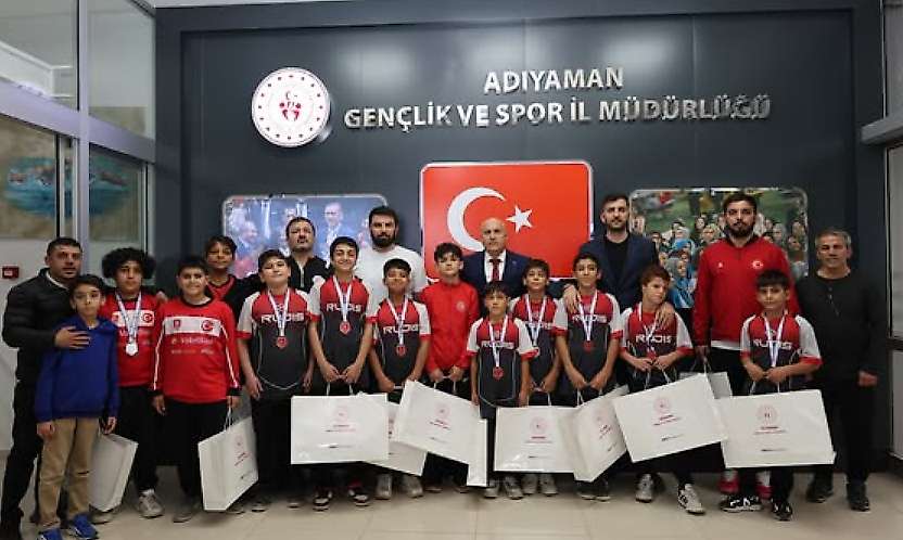 Depremin ardından azimle yükselen başarı hikayeleri ödüllendirildi