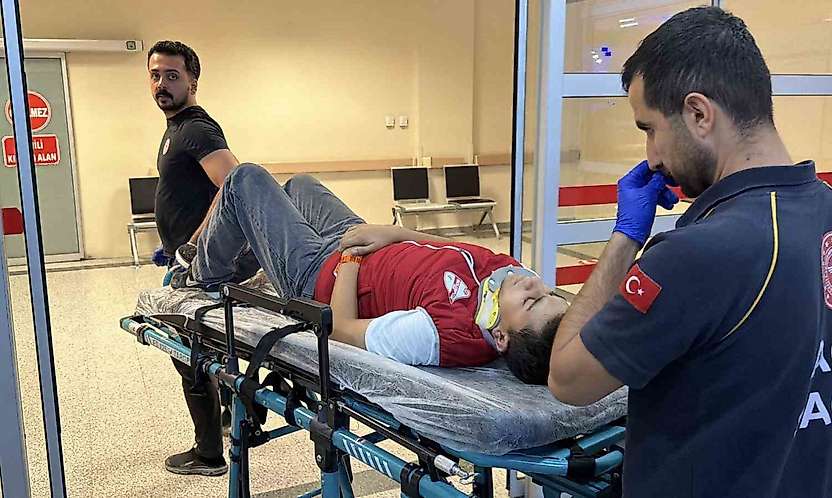 Devrilen elektrikli bisikletin sürücüsü yaralandı