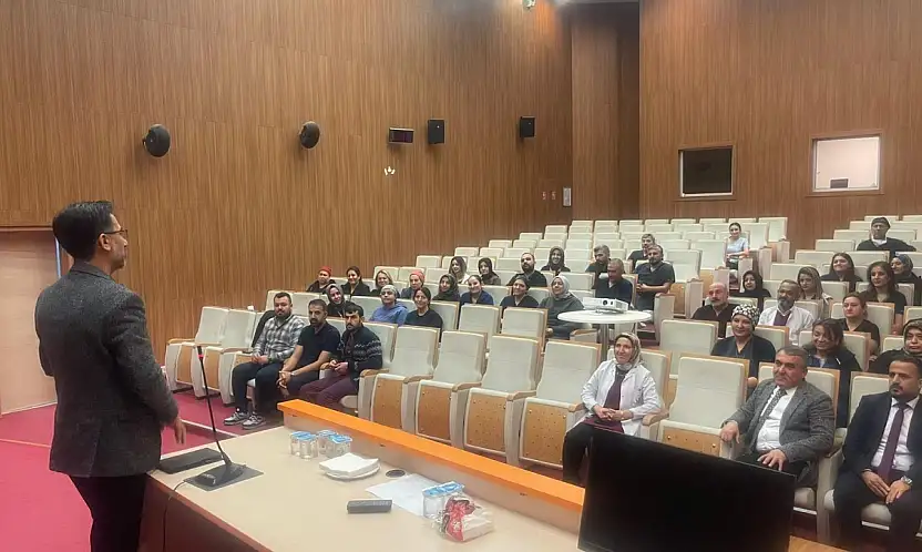 Eğitim ve Araştırma Hastanesinde yıl sonu değerlendirme toplantısı gerçekleştirildi