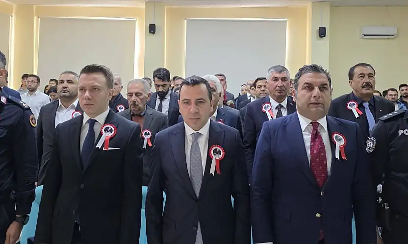 Gölbaşı'nda 24 Kasım Öğretmenler günü programı düzenlendi