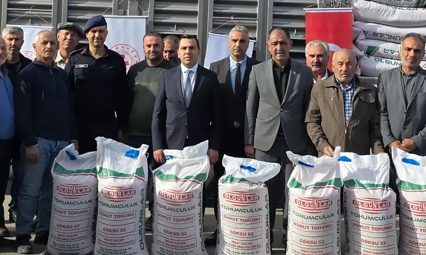 Gölbaşı'nda çiftçilere hibe nohut dağıtımı yapıldı