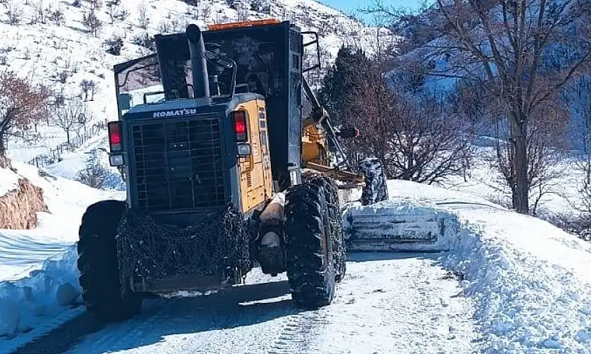 Gölbaşı'nda kapalı olan 3 köy yolu ulaşıma açıldı