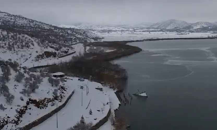 Gölbaşı'nda Yıllar Sonra Göl Yüzeyi Buz Tuttu