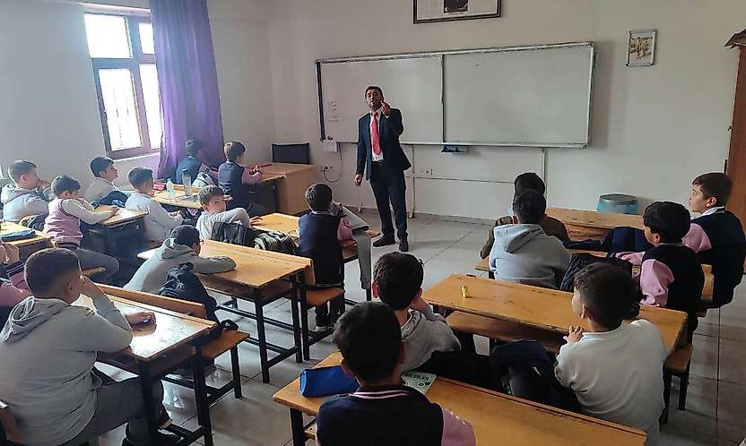 HZ. Peygamber ve Güzel Ahlak konulu sunum gerçekleştirildi
