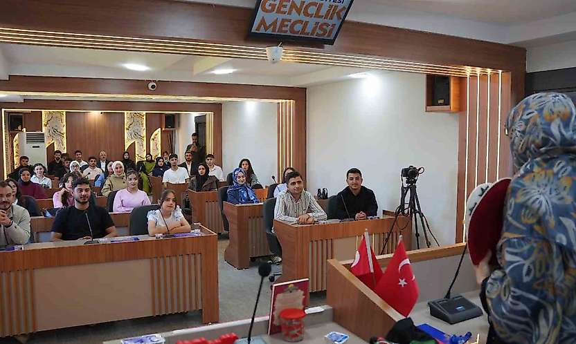 Kahta'da Gençlik Meclisi'nden İlham Veren Buluşma