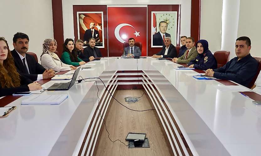 Kahta'da Kadına Yönelik Şiddetle Mücadele ve İlçe Çocuk Koordinasyon Kurulu Toplantısı gerçekleştirildi