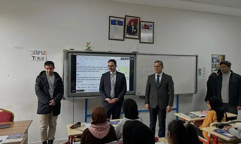 Kaymakam Yıldız öğrencilerle bir araya geldi