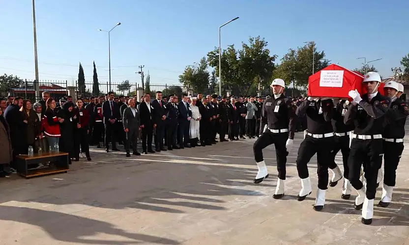 Kazada ağır yaralanan polis memuru hayatını kaybetti