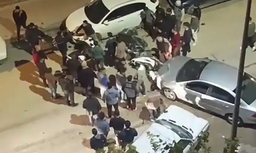 Kontrolden çıkan araç 4 otomobil ve 3 motosiklete çarpıştı