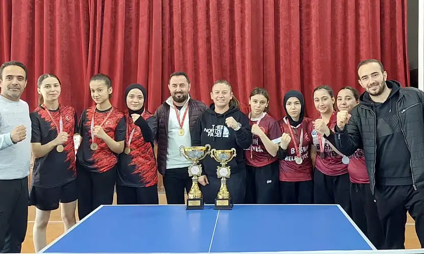 Masa Tenisinde Şehit Abidin Tanrıkolu Anadolu Lisesi İl Birincisi oldu