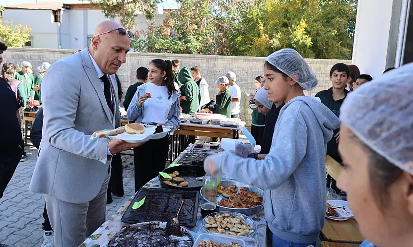 Menderes Ortaokulu'ndan büyük dayanışma