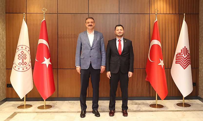 Milletvekili Toprak Vakıflar Genel Müdürü Sinan Aksu ile bir araya geldi