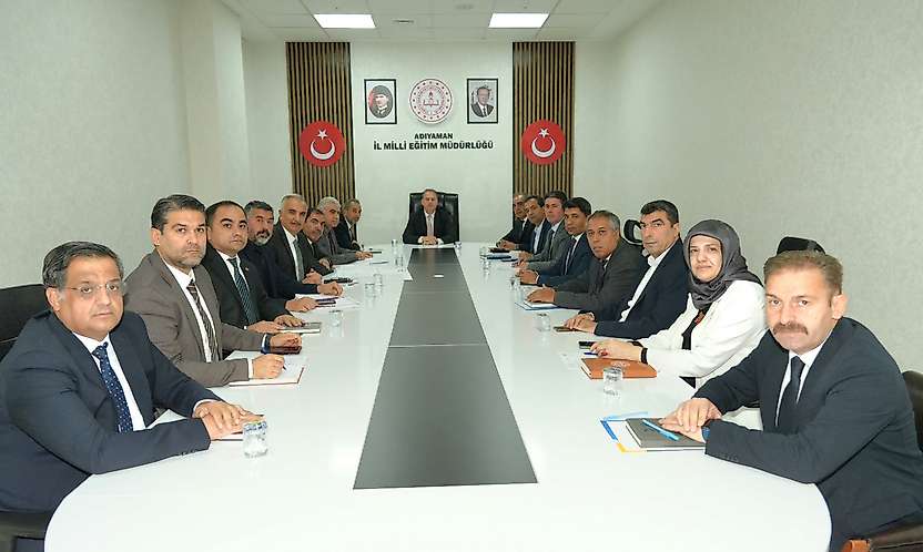 Milli Eğitim Müdürlüğünde Haftalık Değerlendirme ve Koordinasyon Toplantısı gerçekleştirildi