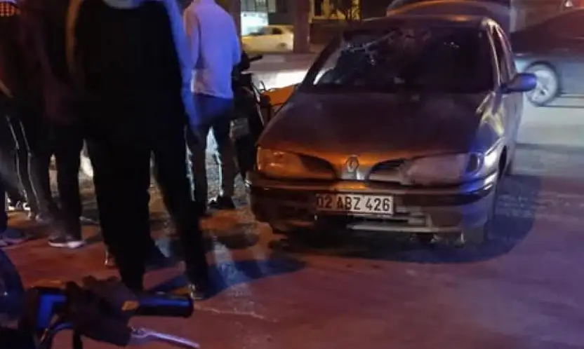 Motosiklet ile otomobil çarpıştı: 1 yaralı