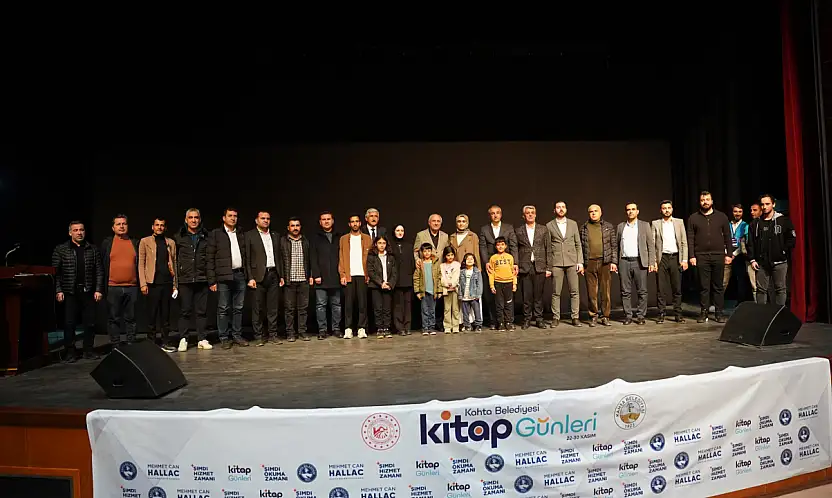 Nurallah Genç Kahta'da okurlarıyla buluştu