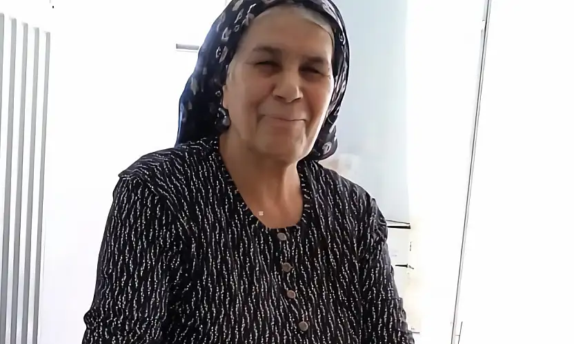 Otomobilin çarptığı kadın hayatını kaybetti