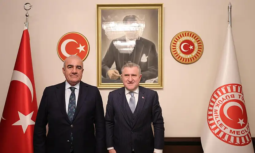 Özhan'da Gölbaşı'na 500 Kişilik Yurt ve Olimpik yüzme havuzu talebi