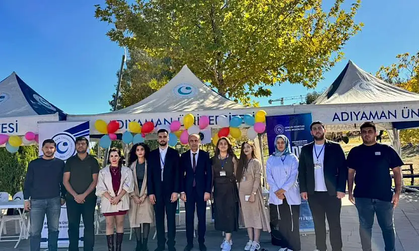 Rektör Keleş Güneş Enerjisi Şarj istasyonlarını inceledi