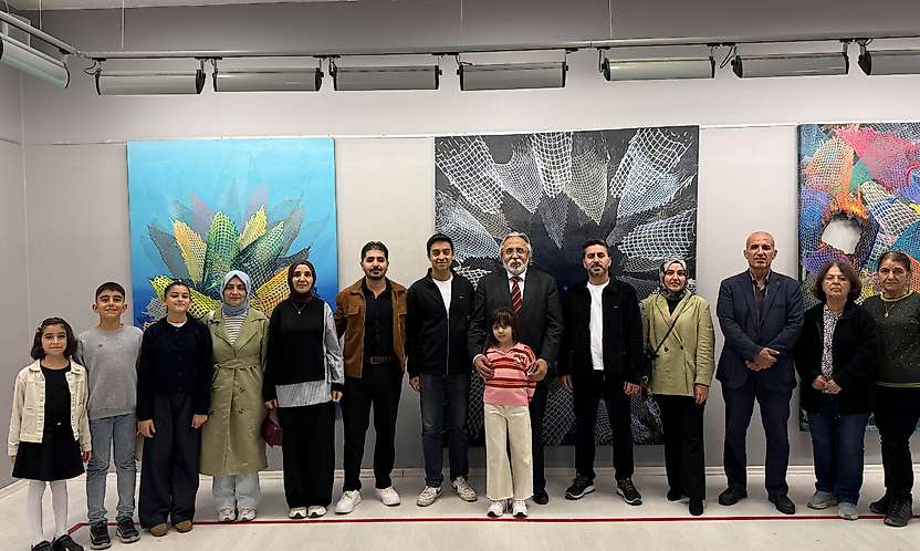 Ressam Ali İrgin'den SANKO Sanat Galerisinde 'Sonsuzluk Ağları' temalı resim sergisi