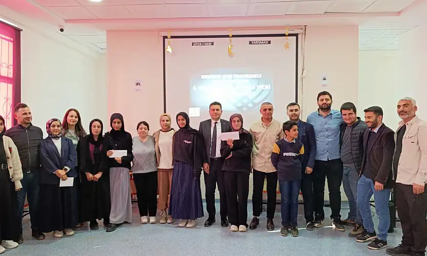 Siyer-i Nebi Bilgi Yarışmasında dereceye girenler ödüllendirildi