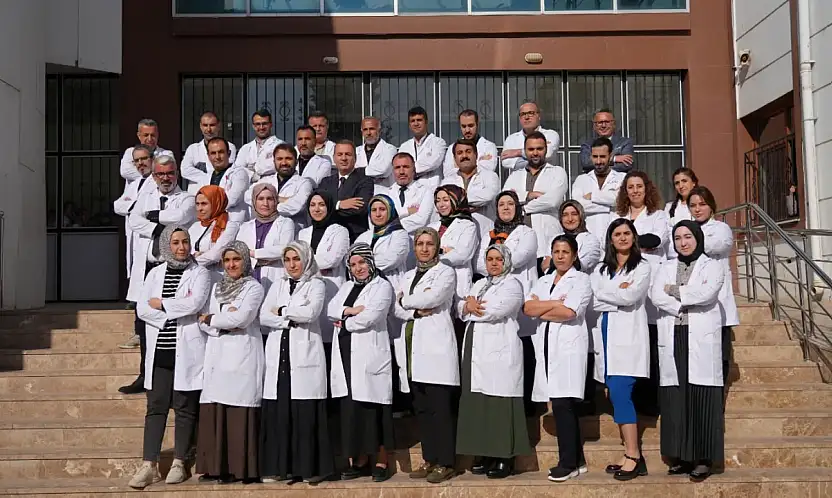 Tosun, Hasan Taşar Ortaokulunda düzenlenen öğretmenler günü etkinliğine katıldı