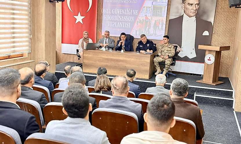Tut'ta okul güvenliği toplantısı gerçekleştirildi