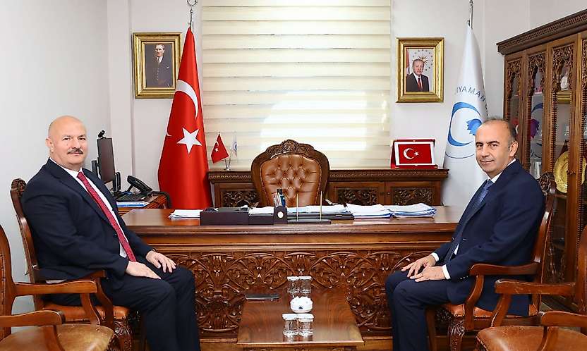 Vali Küçük'ten Rektör Keleş'e ziyaret