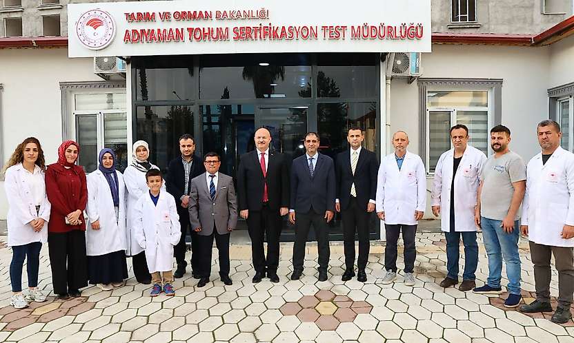 Vali Küçük Tohum Sertifikasyon Test Müdürlüğünde incelemelerde bulundu