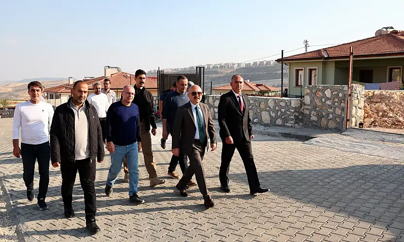 Vali Varol: Yepyeni bir Zey inşa ettik